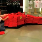 Awesome Ferrari F1 Car Made Out of Clothes 4 ‣ Маркетер