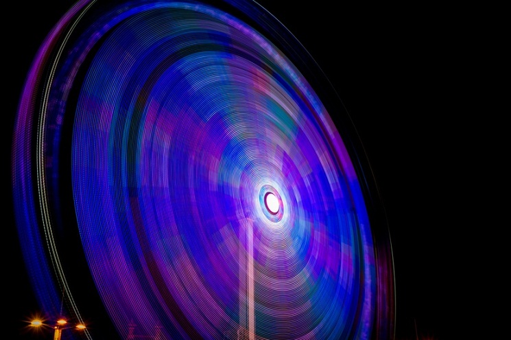 long-exposure-amusement-park-big-wheel-ferris-wheel-large ‣ Маркетер